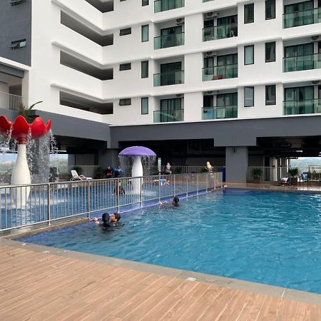 Mishal'S Homestay-Vista Bangi Studio Service Apartment Kajang Exterior foto