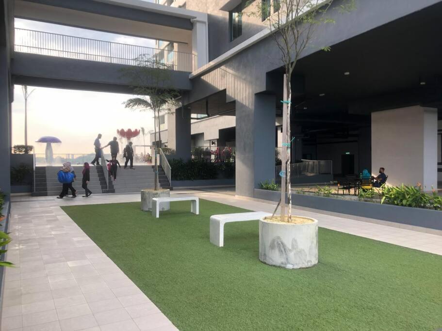 Mishal'S Homestay-Vista Bangi Studio Service Apartment Kajang Exterior foto