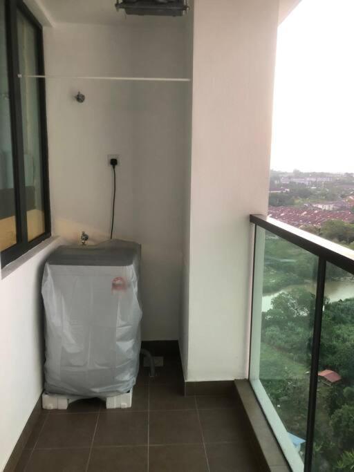 Mishal'S Homestay-Vista Bangi Studio Service Apartment Kajang Exterior foto