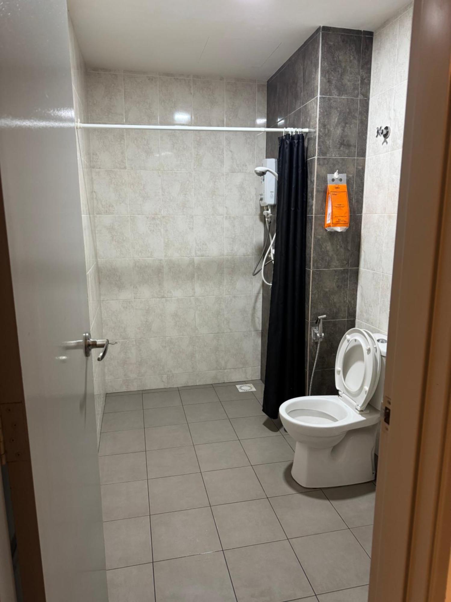 Mishal'S Homestay-Vista Bangi Studio Service Apartment Kajang Exterior foto